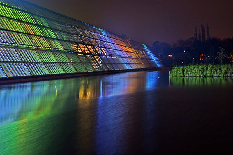 Der Wissenschaftspark Gelsenkirchen bei Nacht — Hauptsitz der AWARE7 GmbH seit Januar 2020